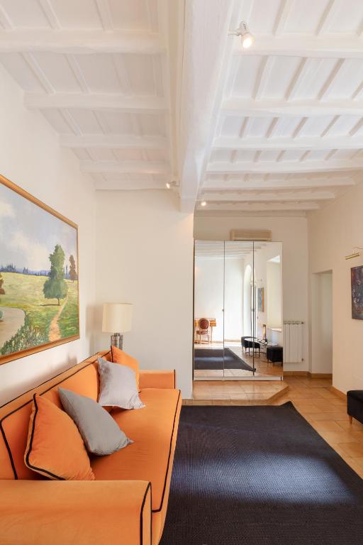 Cozy apartment with private garden at SpanishSteps