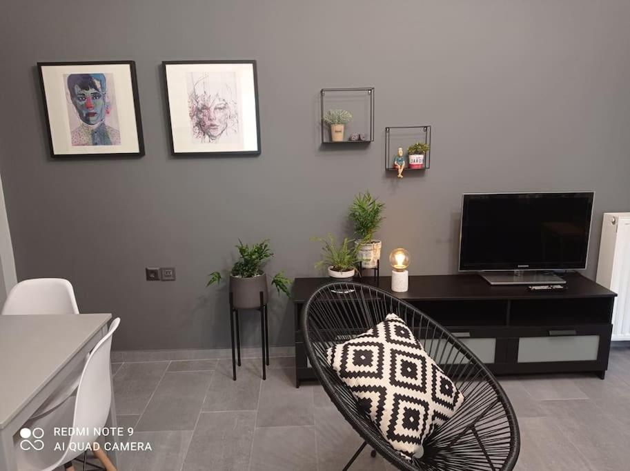 Gallery image of Sunny Penny's Modern Apartment in Volos