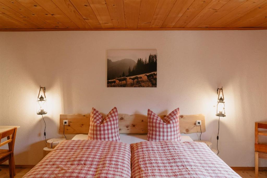 Posteľ alebo postele v izbe v ubytovaní Bergbauernhof Pabulariu