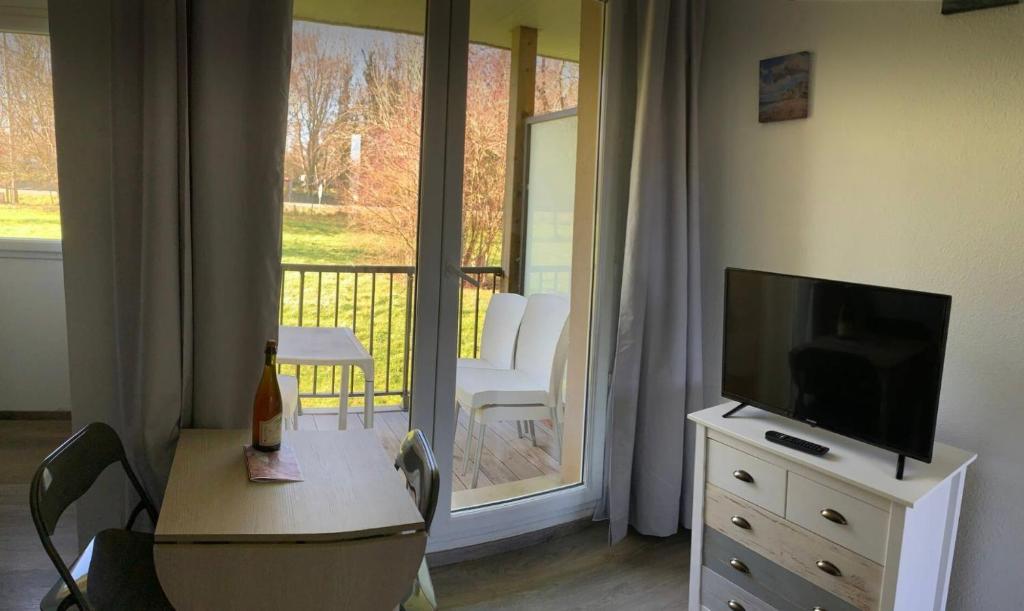 Studio avec piscine aux portes d’Honfleur - One-Bedroom Apartment
