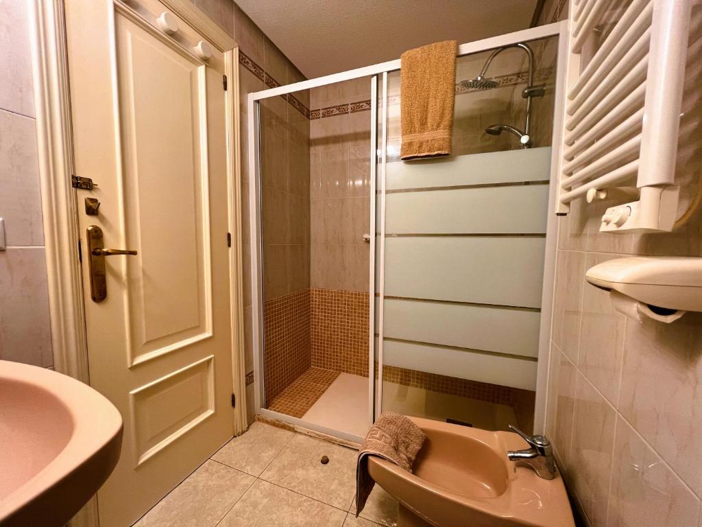 Holiday Suite Galeon IV (Torrevieja) – oppdaterte priser for 2023