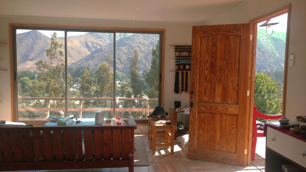 Vue générale sur la montagne ou vue sur la montagne depuis la maison de vacances