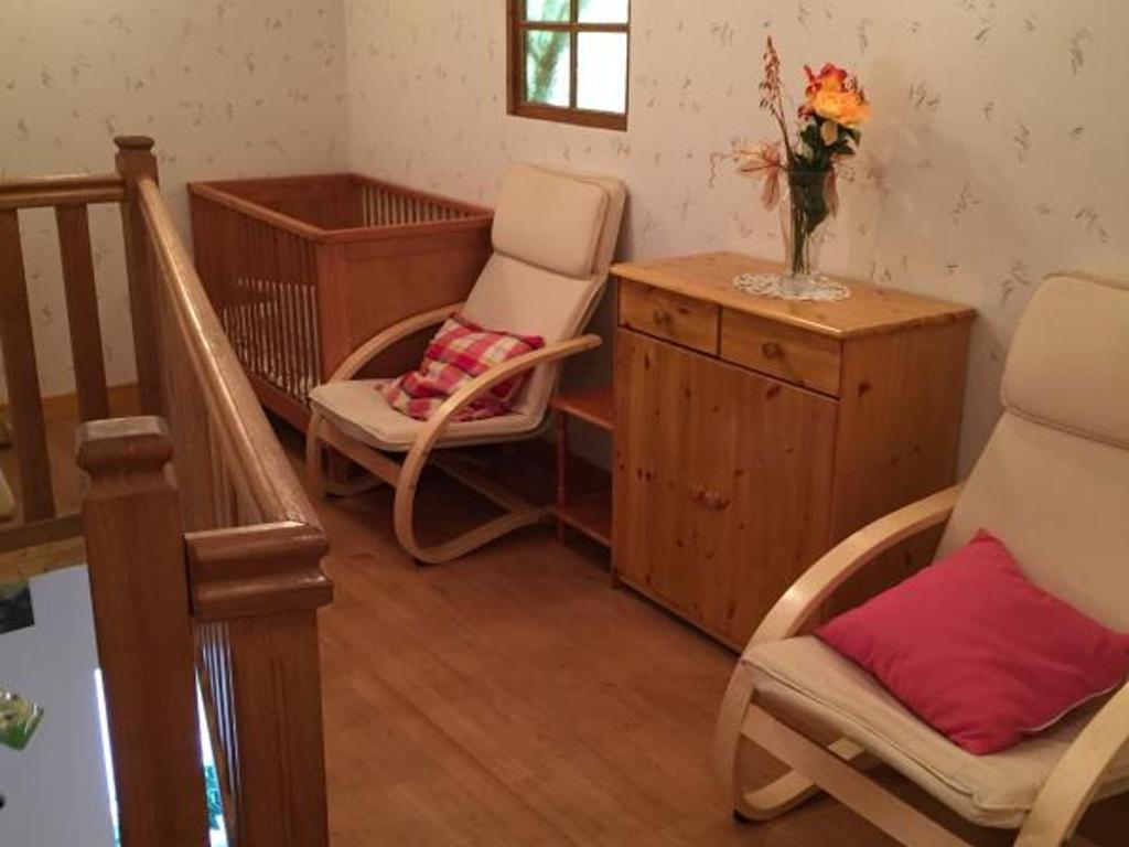 Gîte 11 pers., charme rural, internet, animaux admis - FR-1-496-86 - Casa De Vacaciones (3 Adultos)