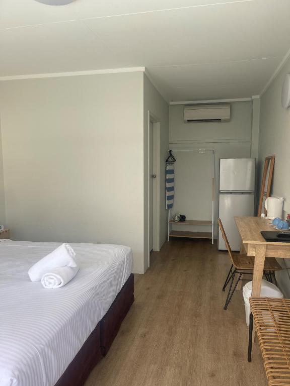 The Cavenagh - Resim 27