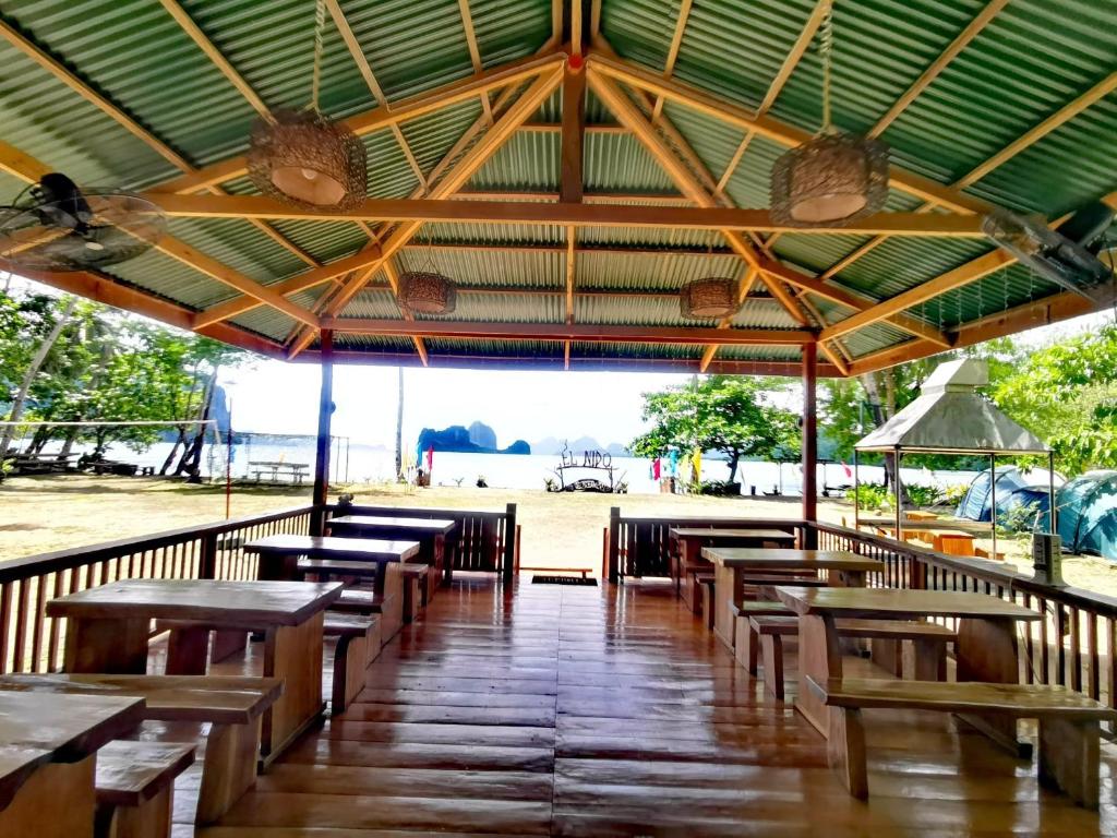 Restaurace v ubytování El Nido Beach Camp