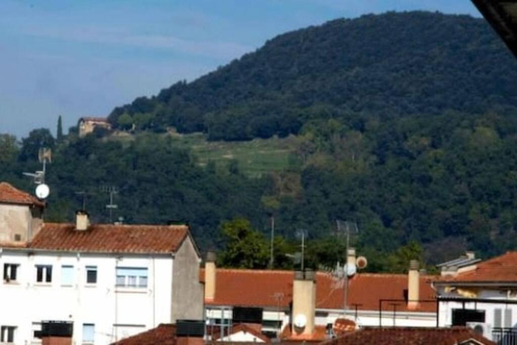 Nespecifikovaný výhled na hory nebo výhled na hory při pohledu z apartmánu