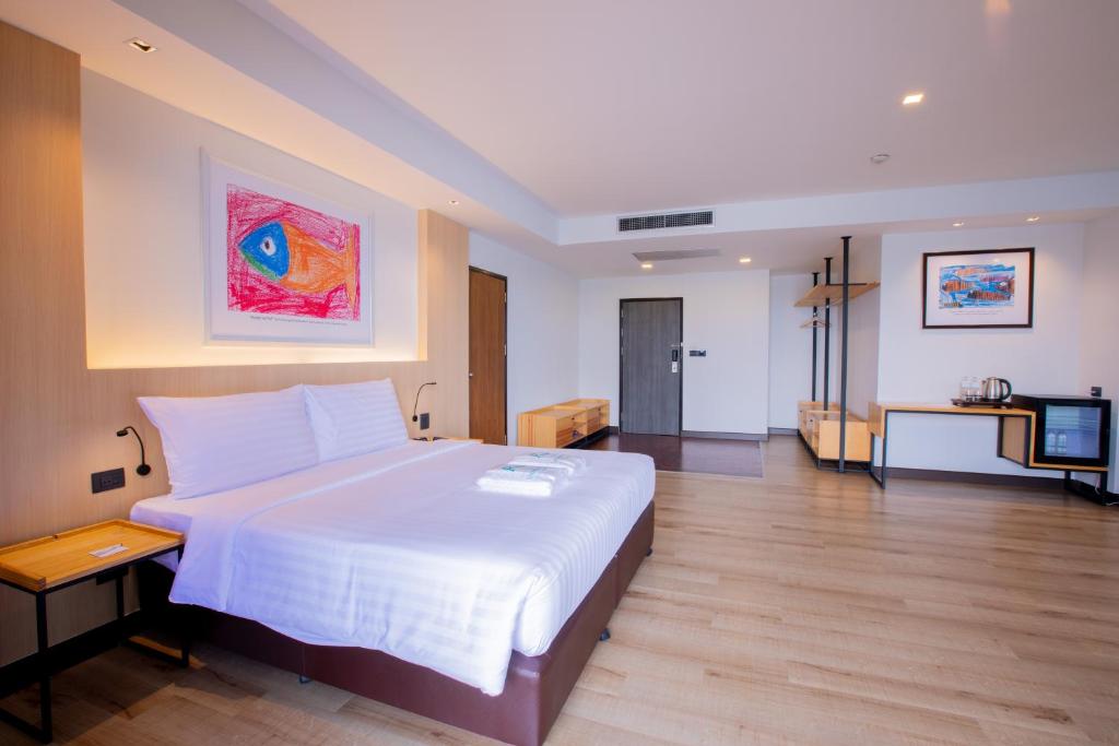 The Royal River Hotel - Resim 12