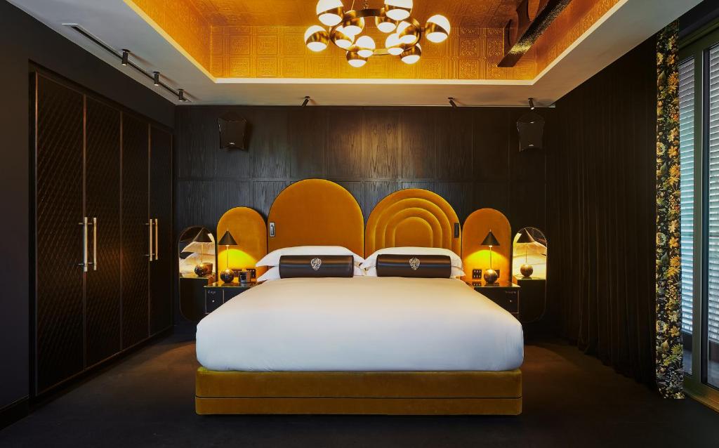 Chateau Denmark London - Resim 35