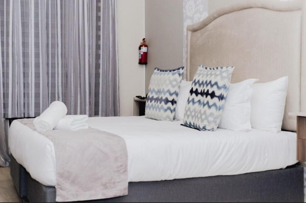 Ashwood The Ridge Boutique Hotel - Deluxe King Room