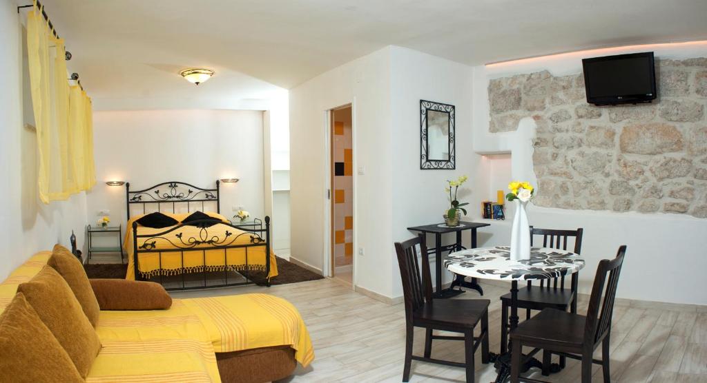 Posedenie v ubytovaní Bokun Guesthouse
