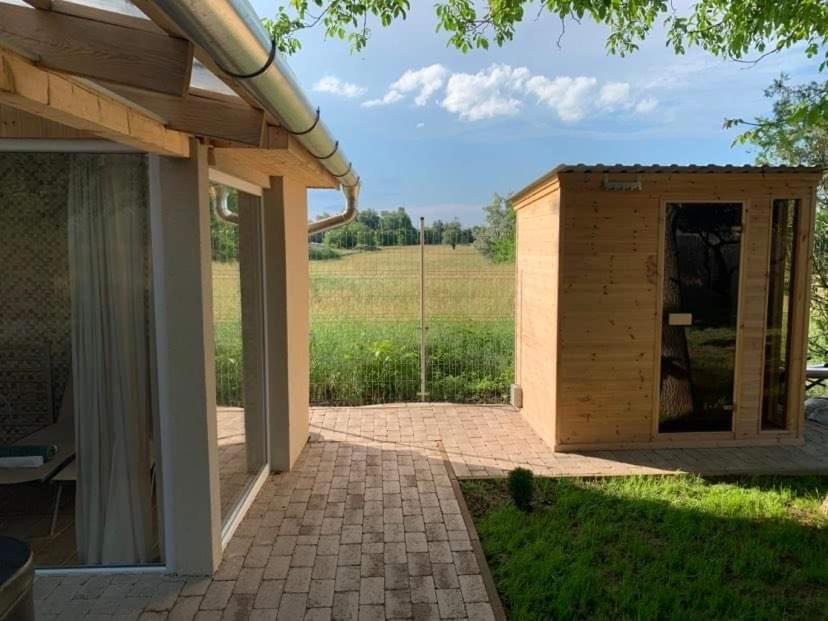 Budova, v ktorej sa apartmán nachádza