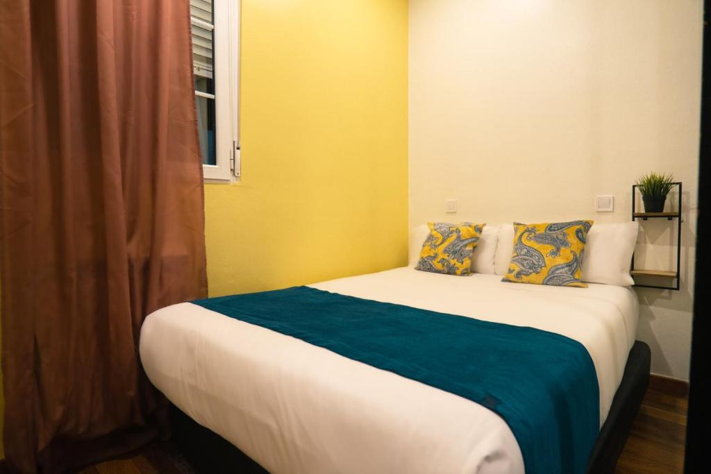 Smartr Madrid La Latina - Basic One-Bedroom Apartment