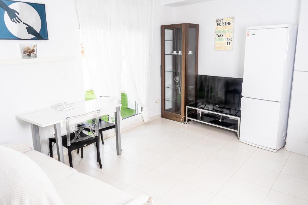 TV a/nebo společenská místnost v ubytování Apartamentos Turísticos Centro Histórico, by CartagenaSpain