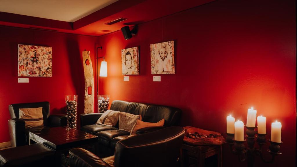 Unique Hotel Post - Resim 13