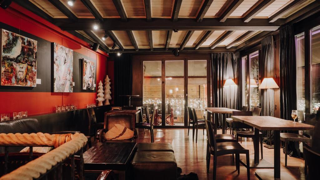 Unique Hotel Post - Resim 37