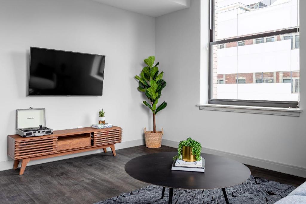 The Guild Downtown Vine St 1 Bedroom, Cincinnati (updated prices 2024)