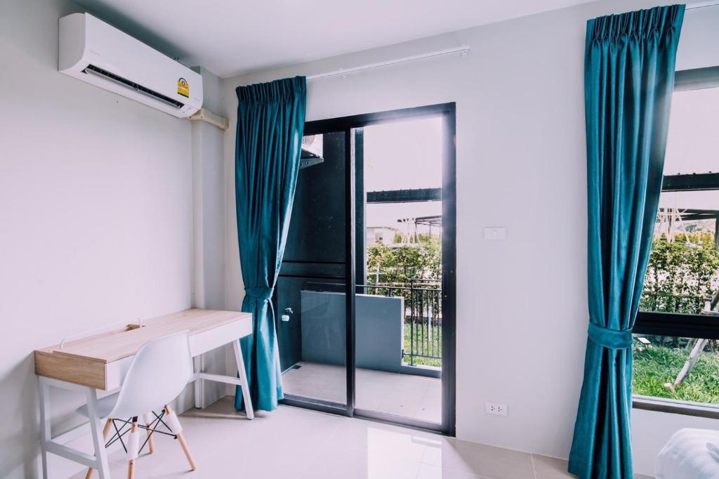 Fotografie z fotogalerie ubytování The Living Hotel SamutPrakan v destinaci Bang Bo