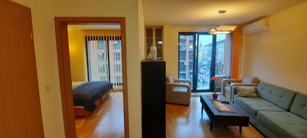 Angel City Apartments - 6