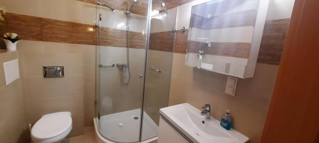 Angel City Apartments - 16