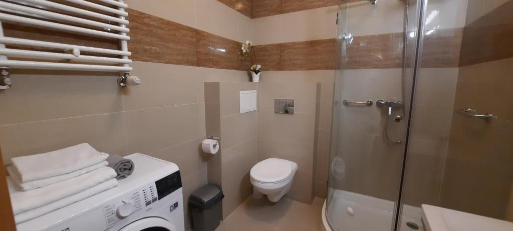 Angel City Apartments - 18