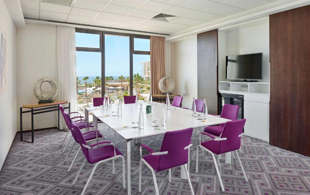 TV a/nebo společenská místnost v ubytování Hyatt Place Taghazout Bay