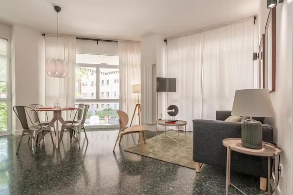 ESPECTACULAR APARTAMENTO CON PISCINA EN BERNABEU-CASTELLANA ...