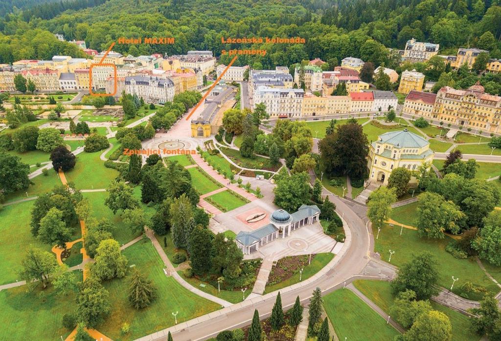 Letecký snímek ubytování Hotel Maxim