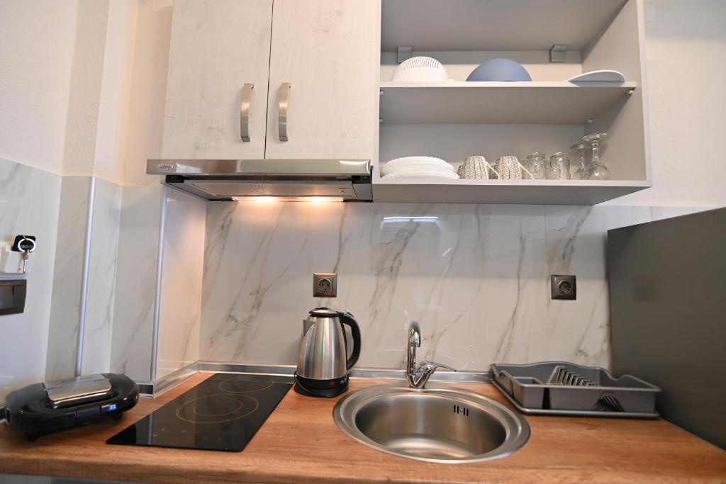 Armonia Luxury Suites - 17