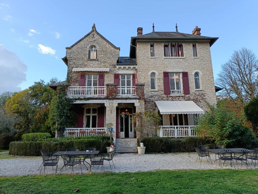 Κήπος έξω από το Le Pavillon de St Agnan