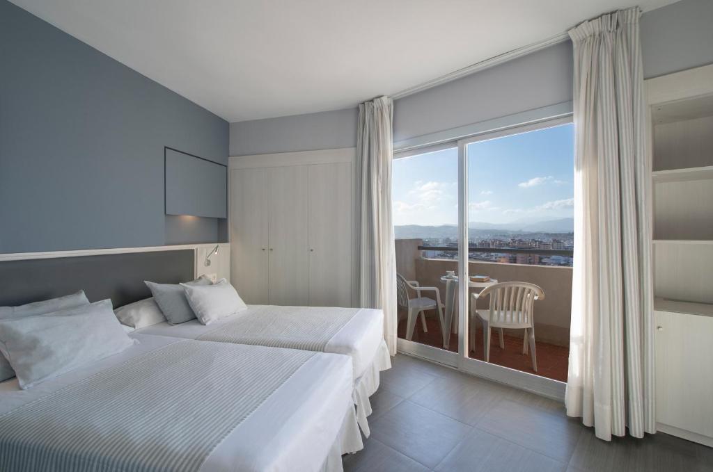 Hotel El Puerto by Pierre Vacances - 