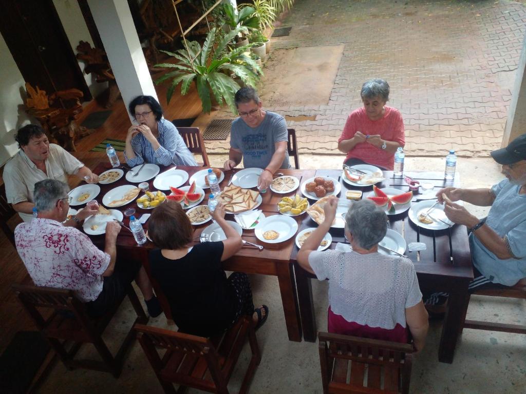 Habarana Dulwan Guest House - 19