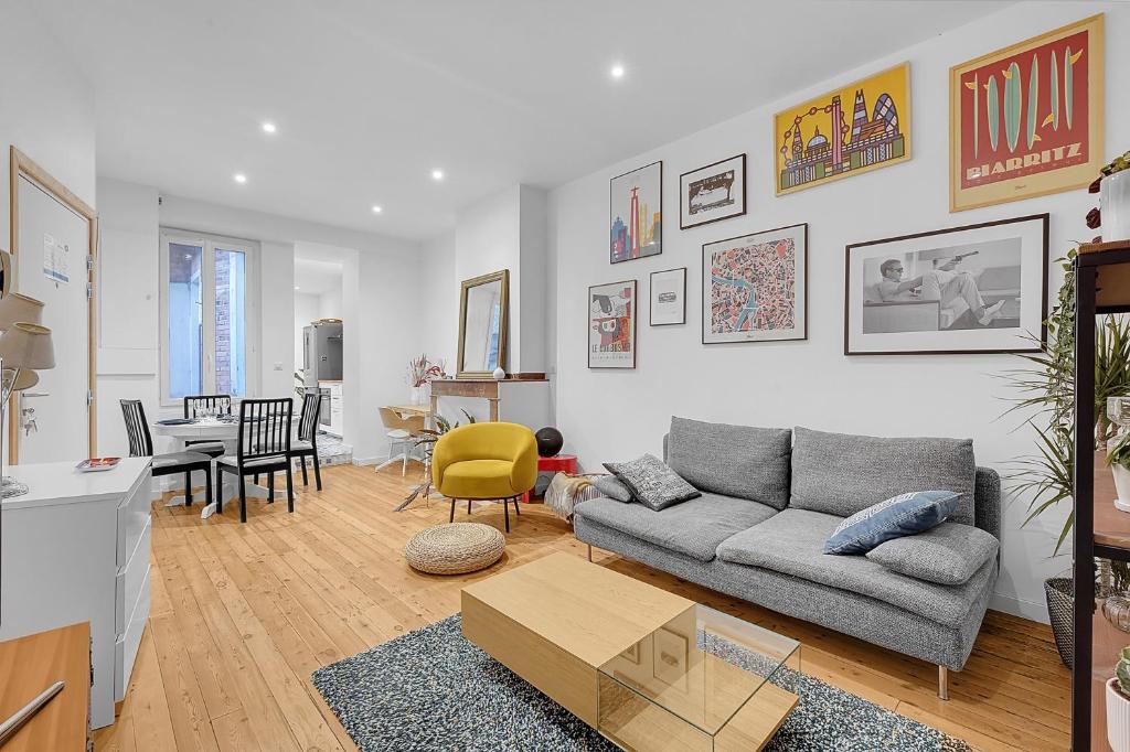 Posedenie v ubytovaní Le Clos Dupont - Appartement avec jardin et terrasse à Toulouse