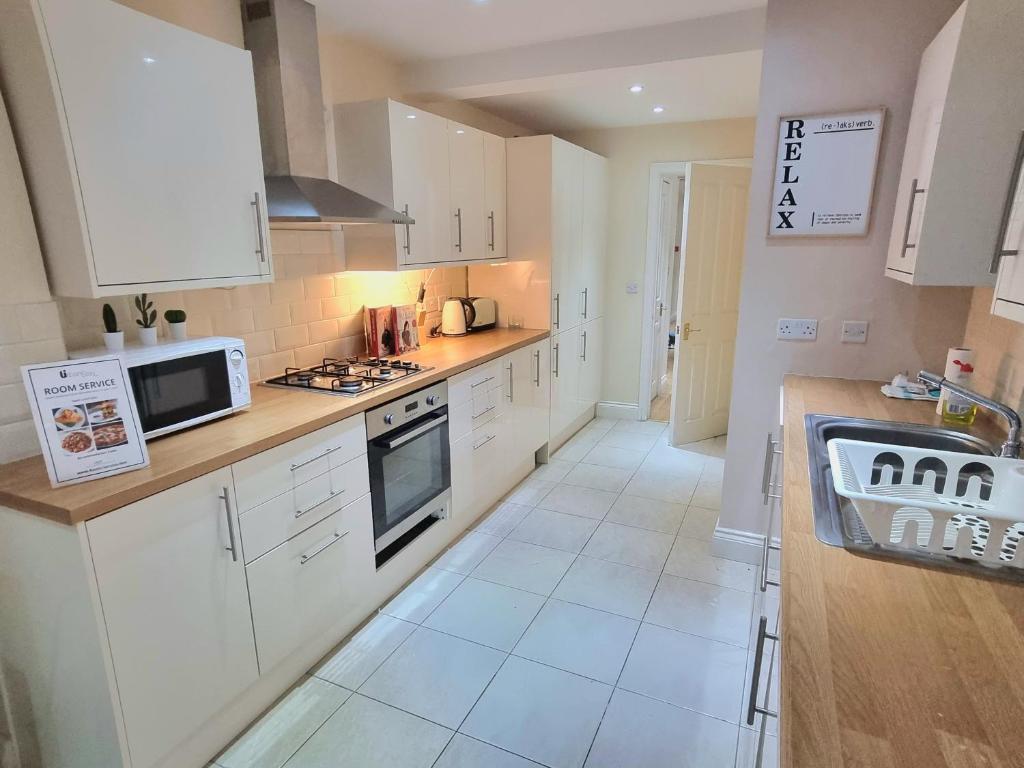 Oxford Gardens Apartments - Apartment - Ground Floor