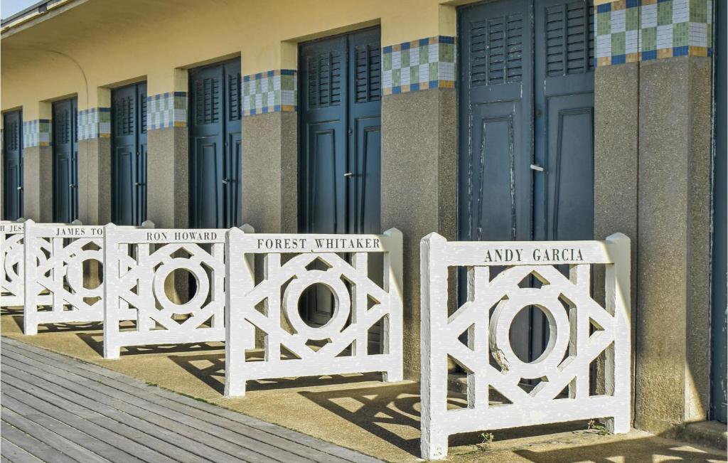Balkón alebo terasa v ubytovaní Cozy Apartment In Blonville-Sur-Mer