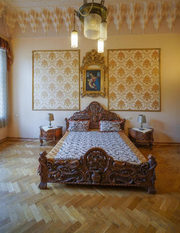 Llit o llits en una habitació de Leon Rooms