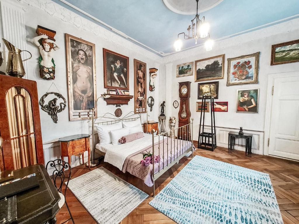 Divná pani Luxury Gallery Rooms - Deluxe King Room - Galeria Sezession