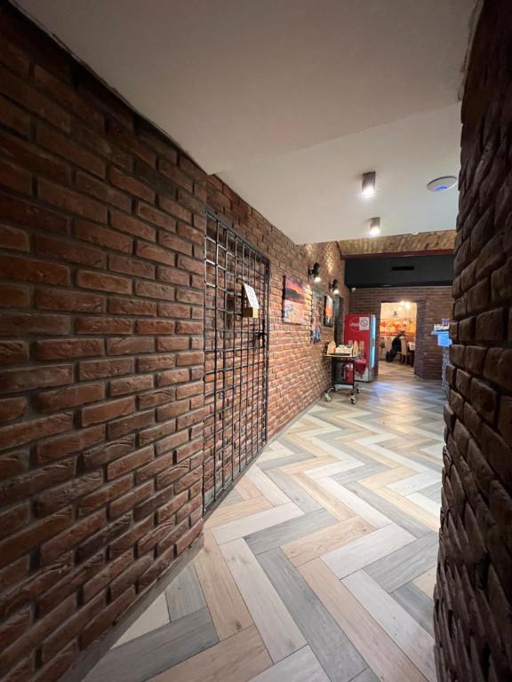 Capital Hotel Garni - Resim 45