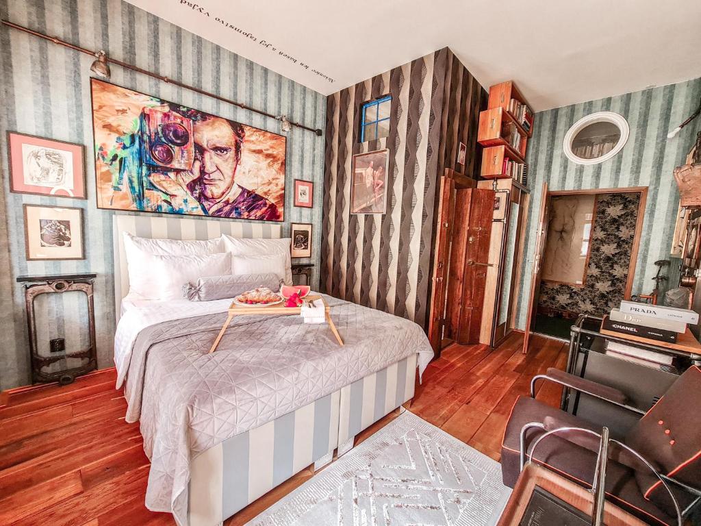 Divná pani Luxury Gallery Rooms - Deluxe King Room - Galeria Pop Art