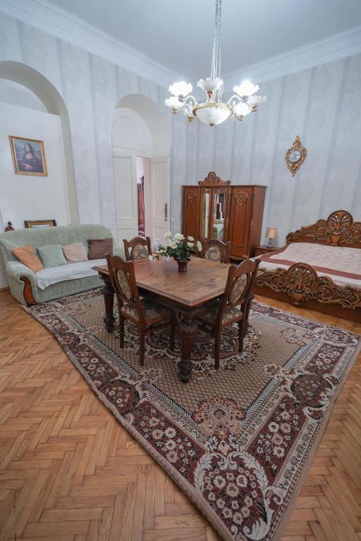 Zona d'estar a Leon Rooms