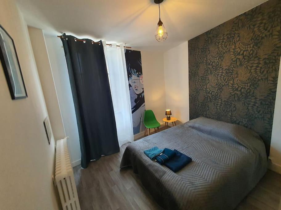 Postel nebo postele na pokoji v ubytování ô bellachon - apartment with large terrace N°4
