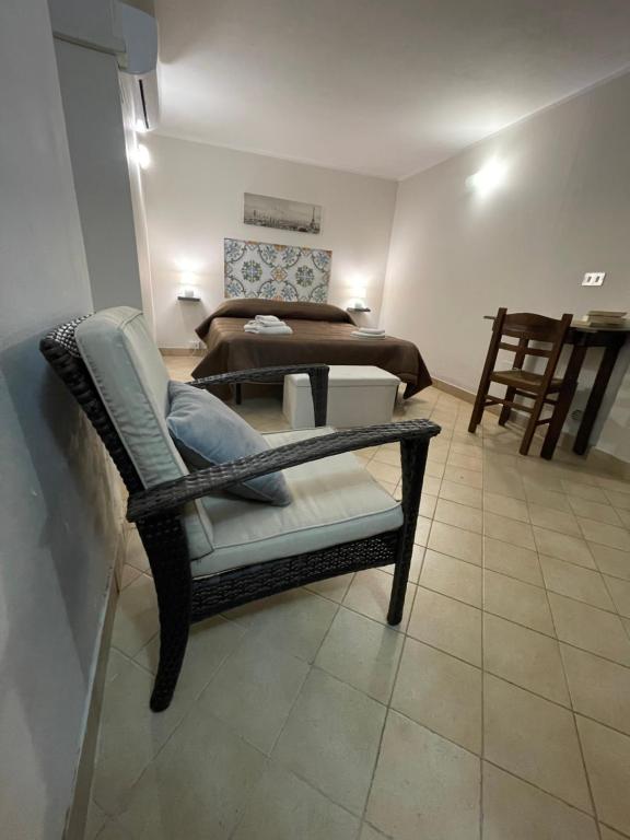 A seating area at Normanni Central House