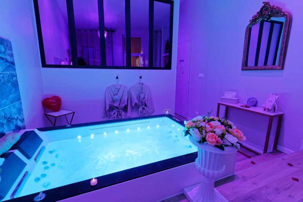 Romance Spa Nuit D'amour - Housity