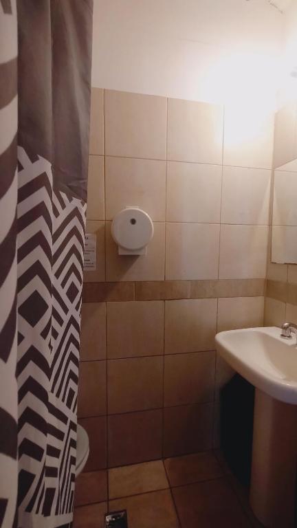Koupelna v ubytování Mora Hostel