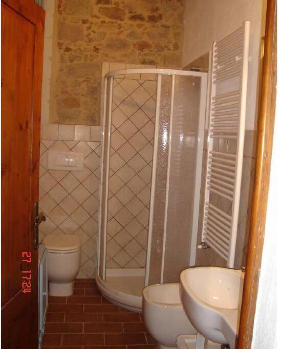 A bathroom at Ary's House -Profumo di salmastro