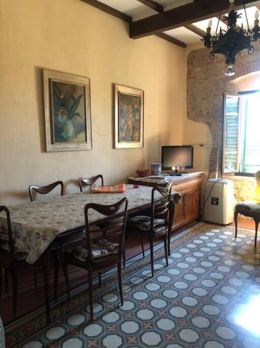 A seating area at Ary's House -Profumo di salmastro