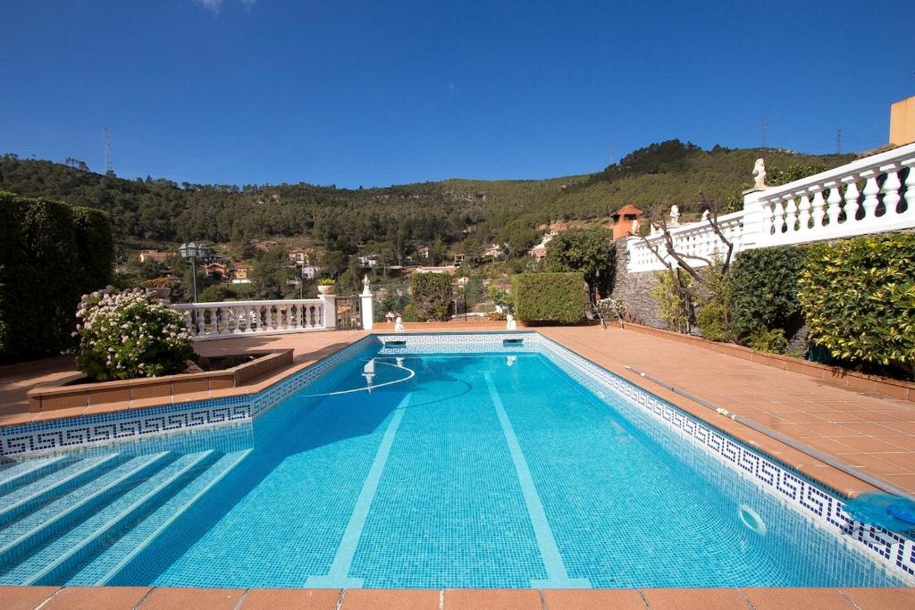 Catalunya Casas Mountain escape with amazing views just 25km to BCN! - Villa
