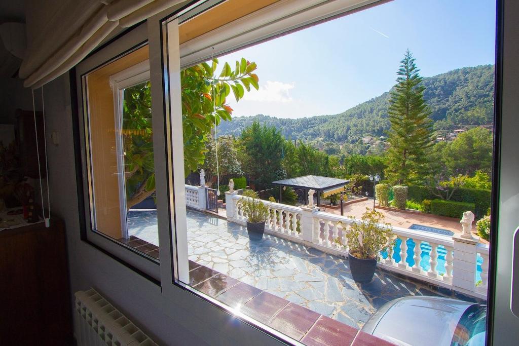 Villa Can Guell, Torrelles de Llobregat, Spain - Booking.com