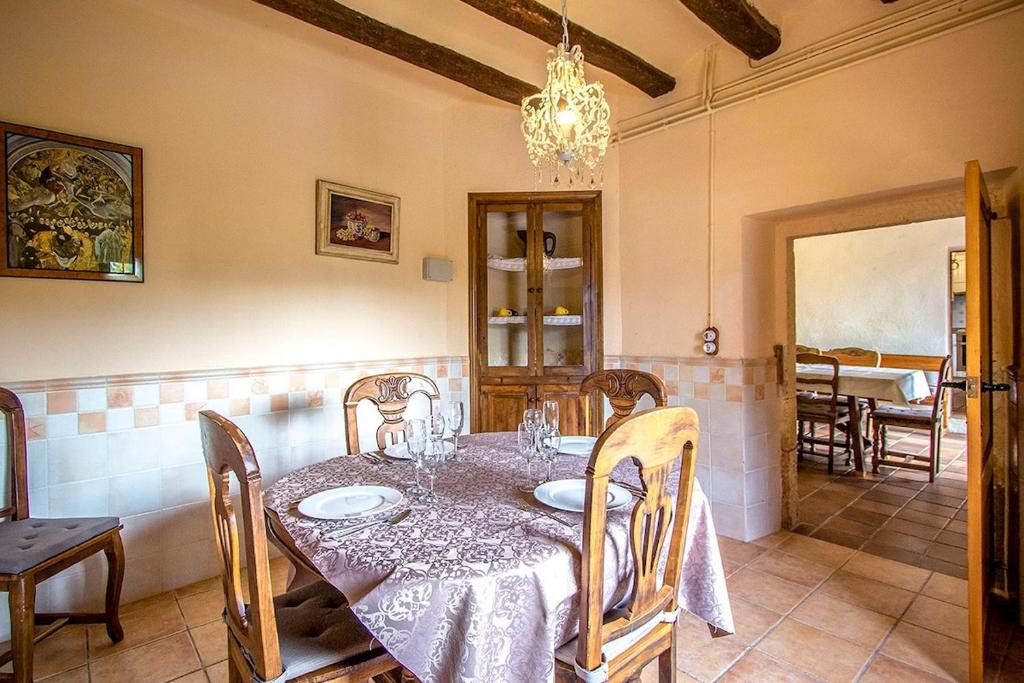 Posedenie v ubytovaní Catalunya Casas Country Chateau for 22 persons - close to Sitges!