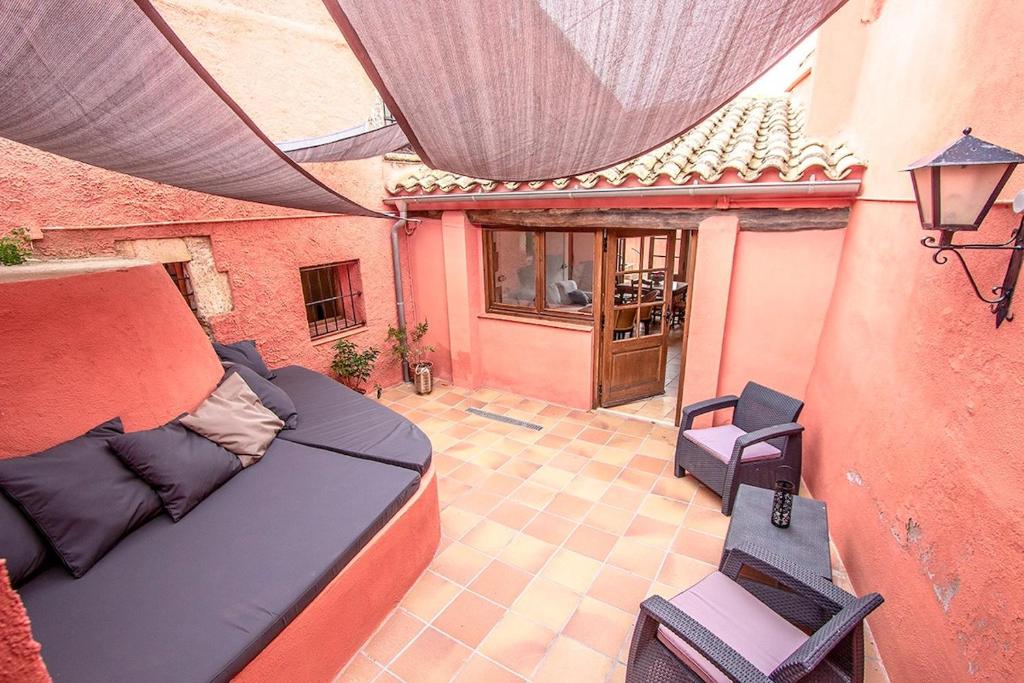 Posedenie v ubytovaní Catalunya Casas Country Chateau for 22 persons - close to Sitges!