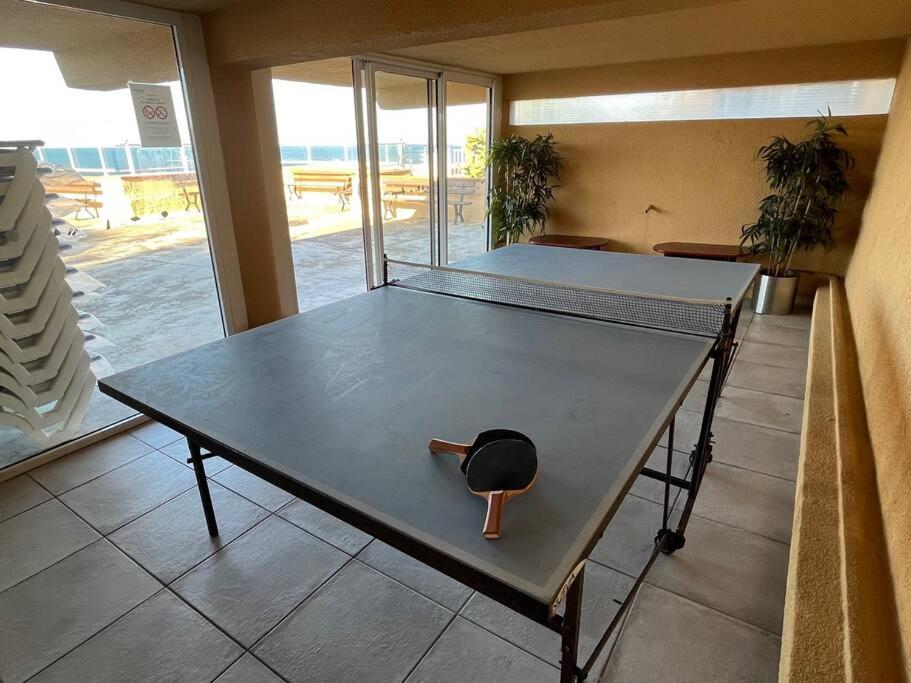 Stolný tenis v ubytovaní Vue exceptionnelle sur la baie de Collioure alebo v jeho okolí